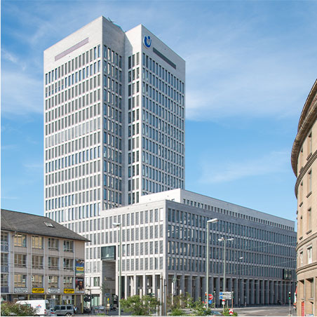 Bild eines Bürogebäudes der MainTor Porta